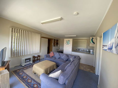 Surf Beach Sanctuary - Renee 2
