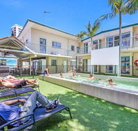 Surf Inn - Renee