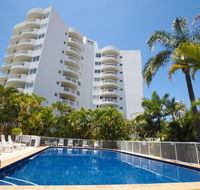 Surf Parade Resort - Renee