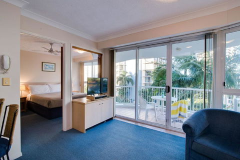 Surf Parade Resort - Petrol Stations 1