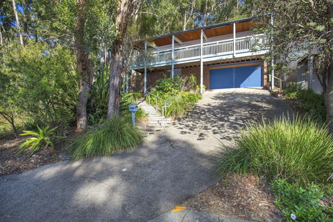 Surfers Ave 17 Narrawallee - Qld Realsetate 1
