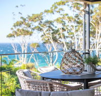 Surfers Beach House - Internet Find