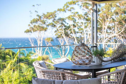 Surfers Beach House - Renee 0