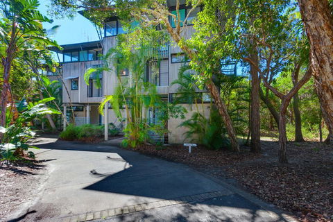Surfside Beach House 17 - Rainbow Shores, Swimming Pool, 2 Minute Walk To Beach, Air Conditioning, Relax Here - Internet Find 0