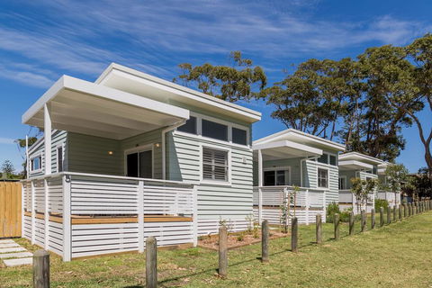 Surfside Cudmirrah Beach - Renee 1