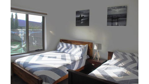 SURFSIDE LAKEVIEWS - FREE WIFI - Qld Realsetate 2