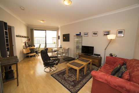 Surry Hills Foster St - Renee 1