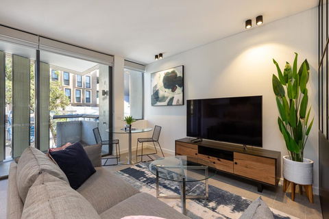 Surry Hills Fully Furnished Apartment (ELZ) - Renee 2