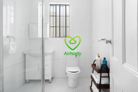 Surry Hills Victorian 4 Bedroom House Near Central - Renee 0