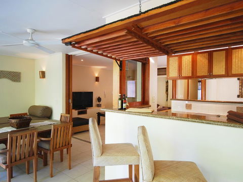 Surya Beachfront Villa No.1 - Renee 2