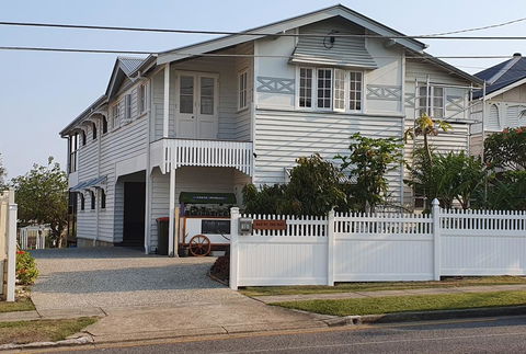 Sustainable B&B By The Bay - Renee 0