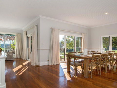 Sutton Downs - Renovated Country Home On 100 Acres - Qld Realsetate 1