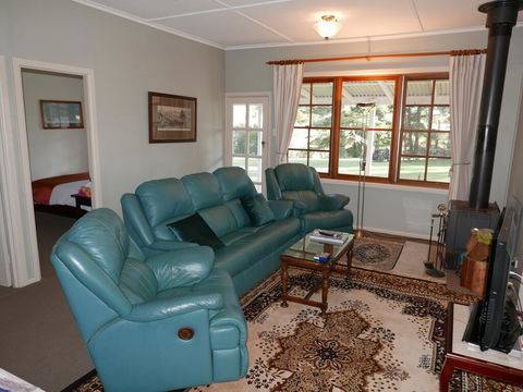 Sutton Forest Cottage - Internet Find 2