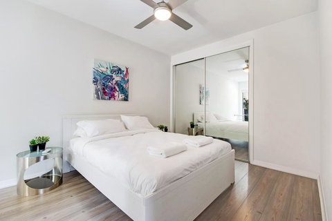 Swainson On Union - Swimm 2