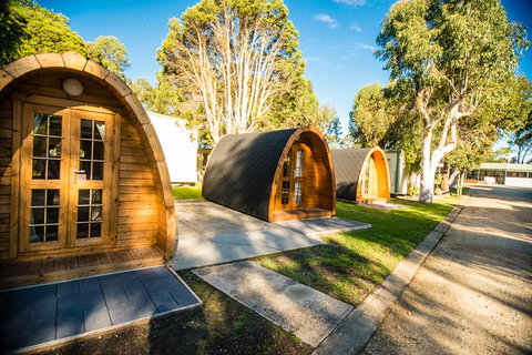 Swan Reach Holiday Park - Internet Find 0