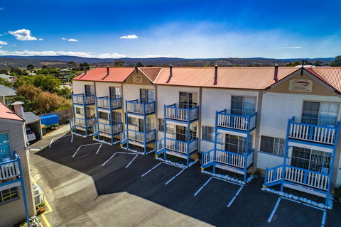 SWANSEA VILLAS - Renee 2