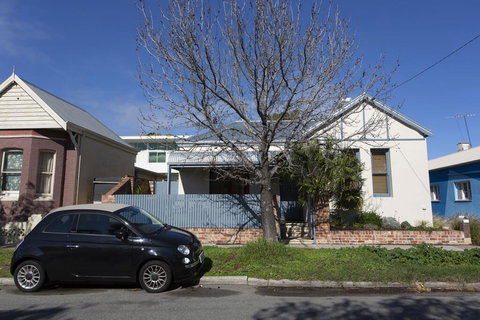 Sweetgum On Lefroy - Renee 1