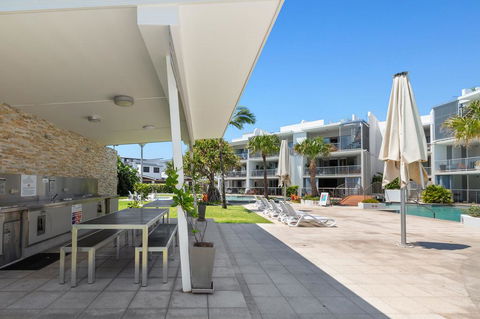 SWIM UP DRIFT APARTMENT 12 South - Swimm 1