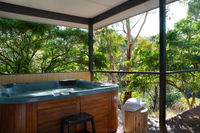 Business in Hepburn VIC Renee Renee