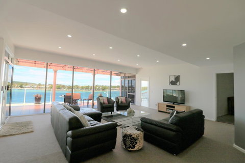 Sybella - Internet Find 3