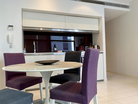 Sydney CBD Central Location - Spacious Apartment - Parking - Pool - Gym - Best Location - Renee 2