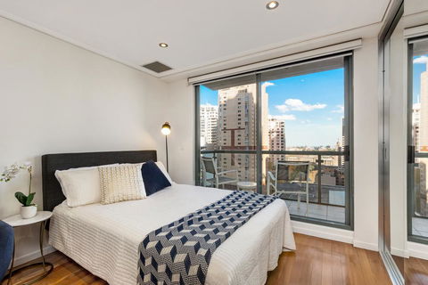 Sydney CBD Self Contained Modern Studio Apartments (PITT) - Renee 0