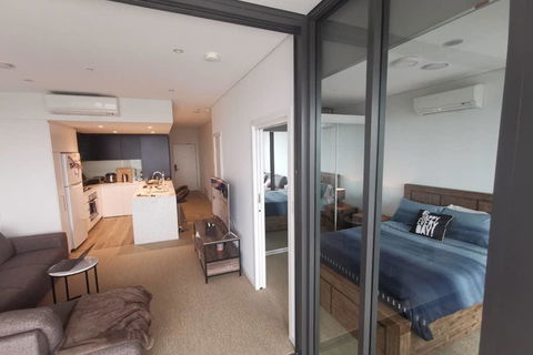 Sydney Olympic Park Luxury Apartment - Petrol Stations 0