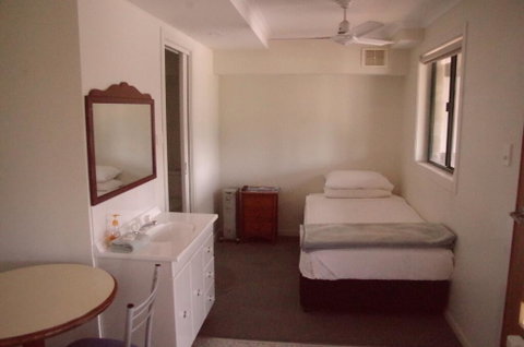 T's Resort & Motel - Internet Find 2