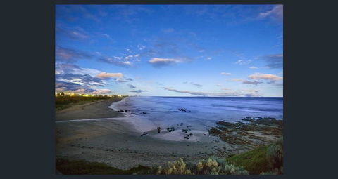 Tahren Beachfront Shack - Petrol Stations 1