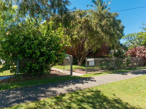 Tamara Court - Swimm 1