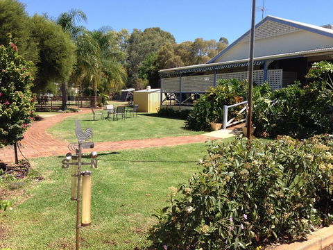 Tambo Mill Motel & Caravan Park - Renee 1