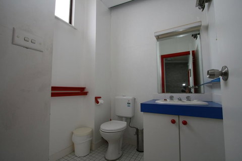 Tanderra 17/28 Park Road - Renee 1