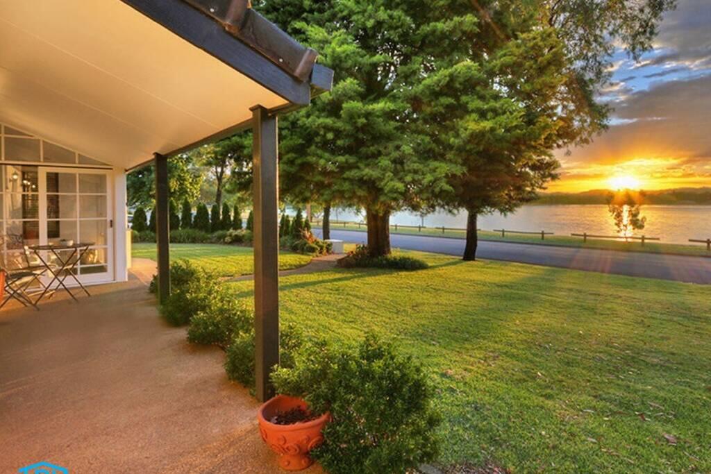 Rowan NSW Internet Find