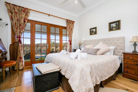 Taradale House Estate - Internet Find 0