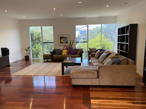 Tarakan Escape Sorrento - Swimm 2