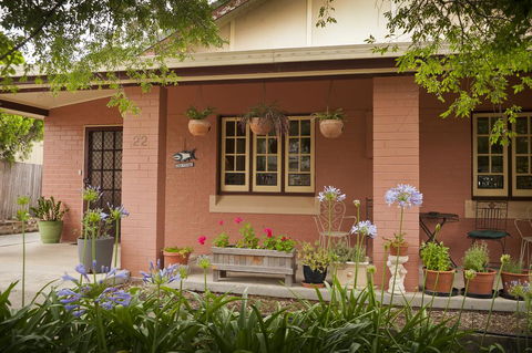 Taree Apartment - Renee 1