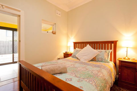 Taree Apartment - Renee 2