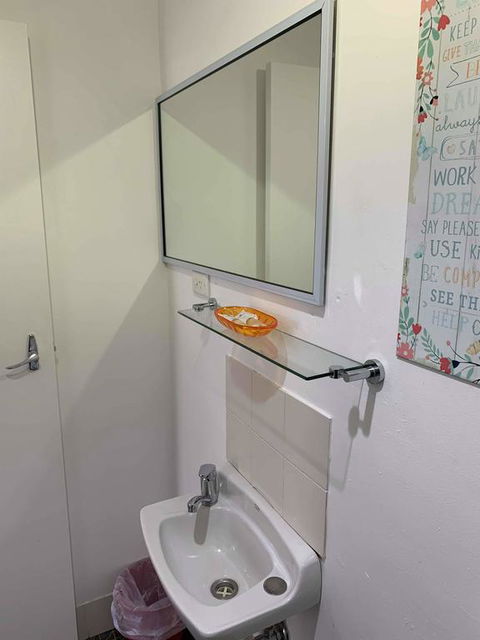 Taree Lodge Motel - Internet Find 3