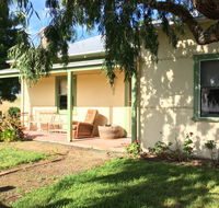 Tarndwarncoort - Farmer's Cottage - Internet Find