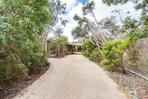 Tasman Surf House - So Close To The Beach - Swimm 2