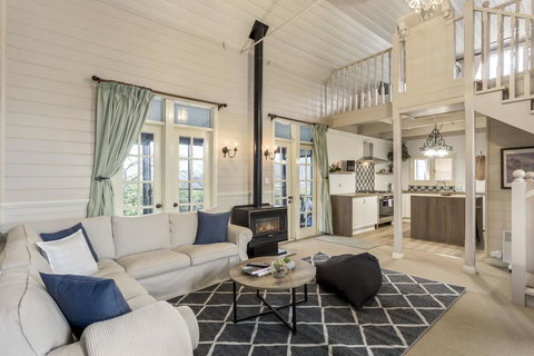 Tasmania Frankford Road - Swimm 0