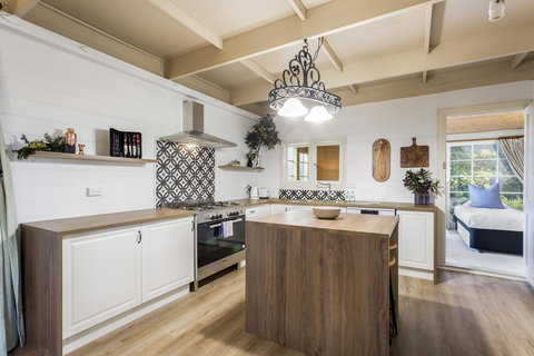 Tasmania Frankford Road - Swimm 1