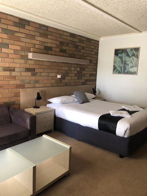 Tatura Country Motel - Renee 2