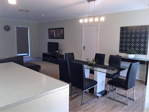 Tempo Place - Mulwala - Swimm 3