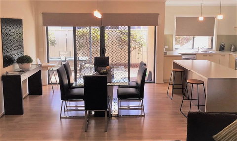 Tempo Place - Mulwala - Swimm 1