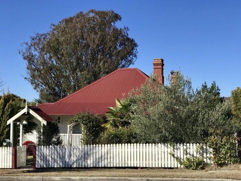 Tenterfield Historic C1895 Cottage - Renee 0