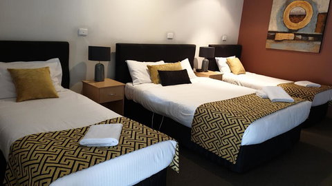 Tenterfield Tavern And Motor Inn - Renee 1