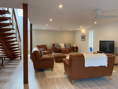 The Old Gallery - Swimm 3