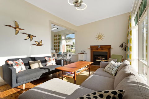 The 50's Beach House - Renee 0