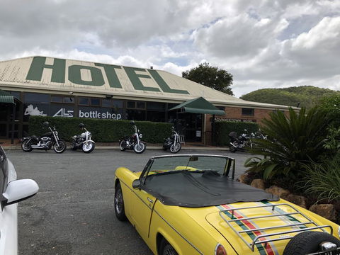 The Advancetown Hotel - Petrol Stations 1